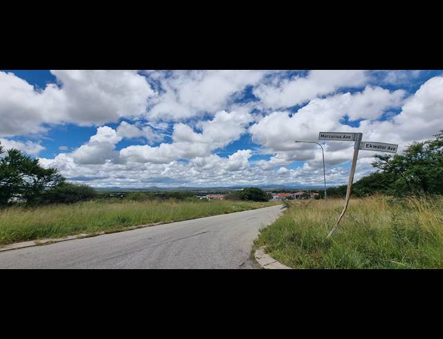 4,059M² VACANT LAND FOR SALE IN STERPARK